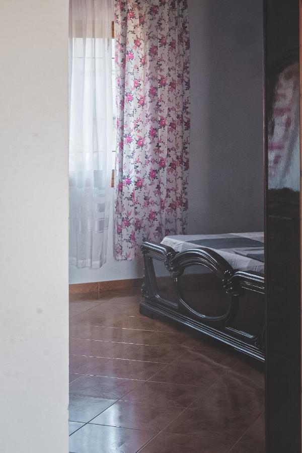 Apartments Mehmeti Vlore Ngoại thất bức ảnh